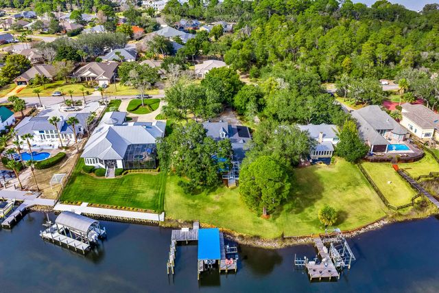 Photo of Listing #1010563
