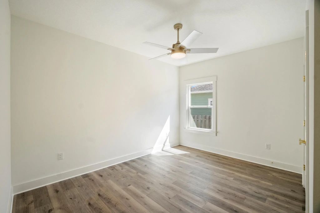 89 of 152 - 71 Leap Year Lane, Freeport, FL