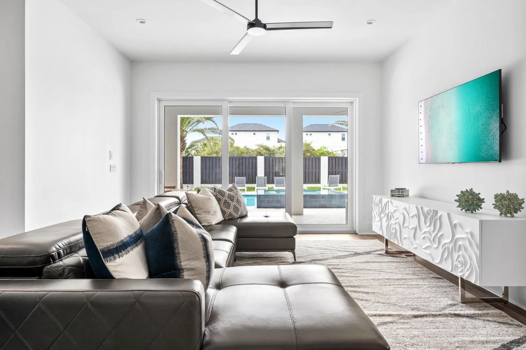 40 of 118 - 344 S Holiday Road, Miramar Beach, FL