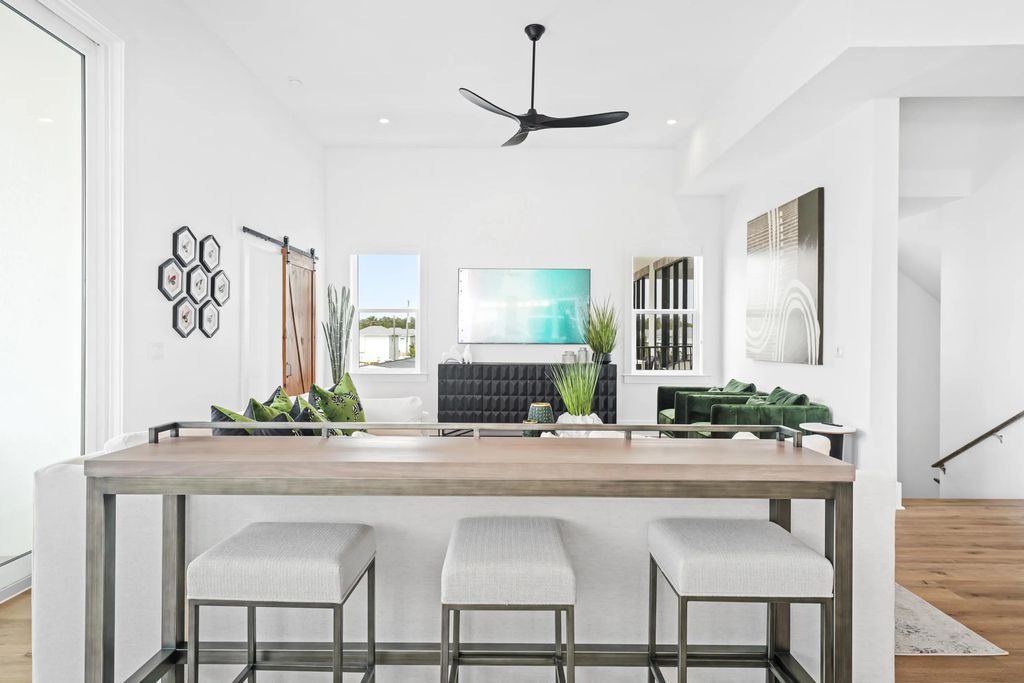 68 of 118 - 344 S Holiday Road, Miramar Beach, FL