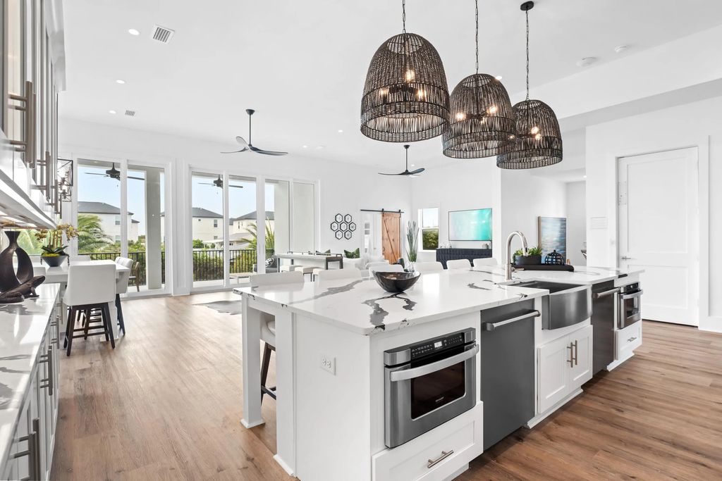 75 of 118 - 344 S Holiday Road, Miramar Beach, FL