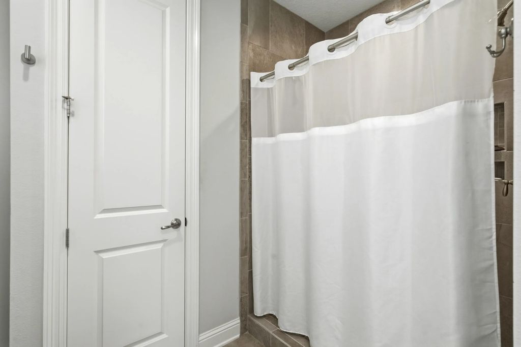 22 of 47 - 46 Laurel Oaks Drive, Freeport, FL