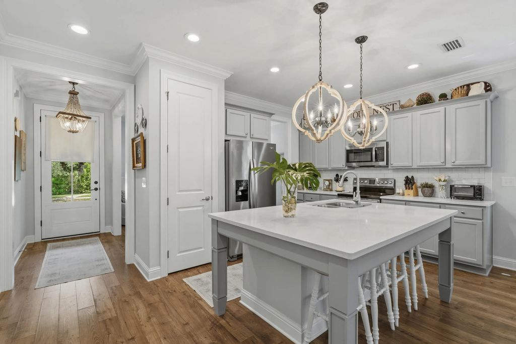 8 of 47 - 46 Laurel Oaks Drive, Freeport, FL