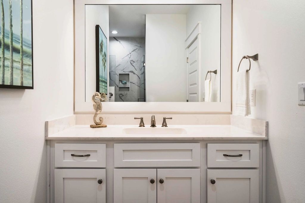 28 of 61 - 10 W Palm Beach Street, Miramar Beach, FL