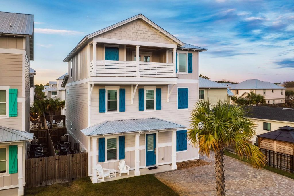 7 of 61 - 10 W Palm Beach Street, Miramar Beach, FL