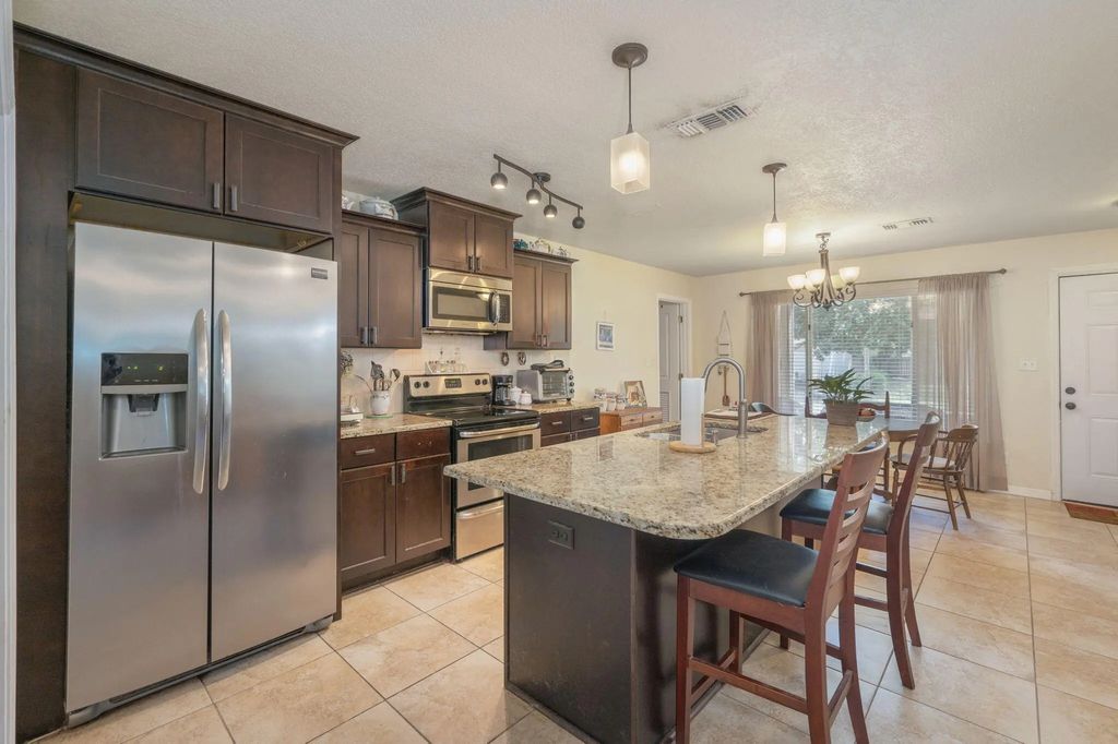 211 Anderson Drive, Mary Esther