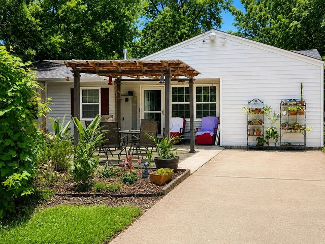 Photo of Listing #1009914