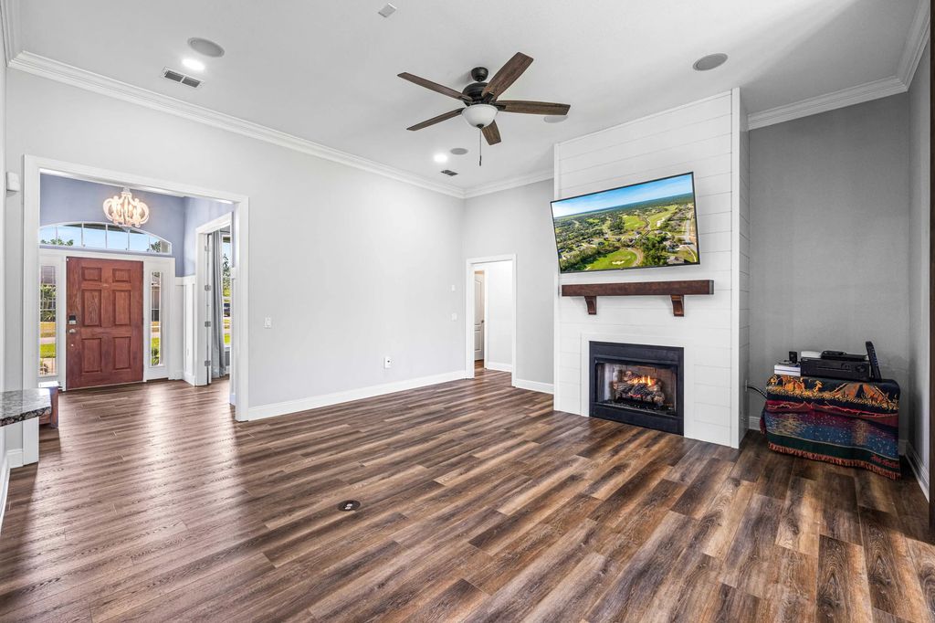 12 of 76 - 492 E Club House Drive, Freeport, FL