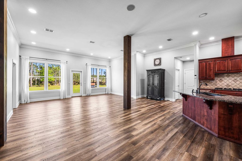 15 of 76 - 492 E Club House Drive, Freeport, FL