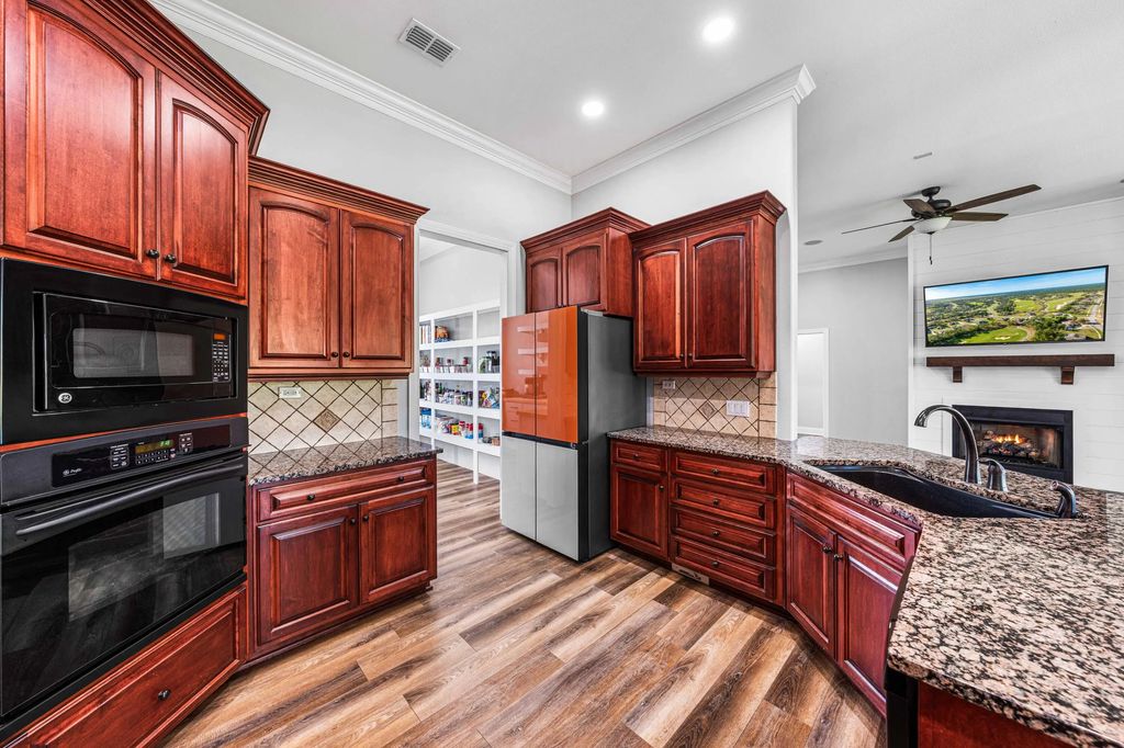 18 of 76 - 492 E Club House Drive, Freeport, FL