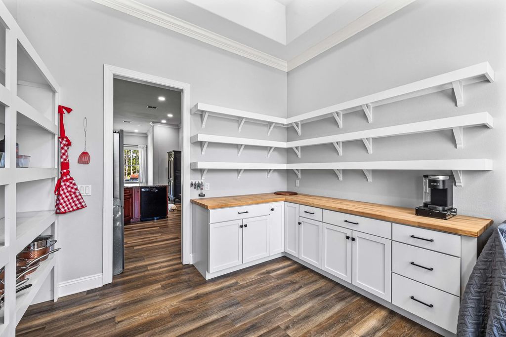 23 of 76 - 492 E Club House Drive, Freeport, FL