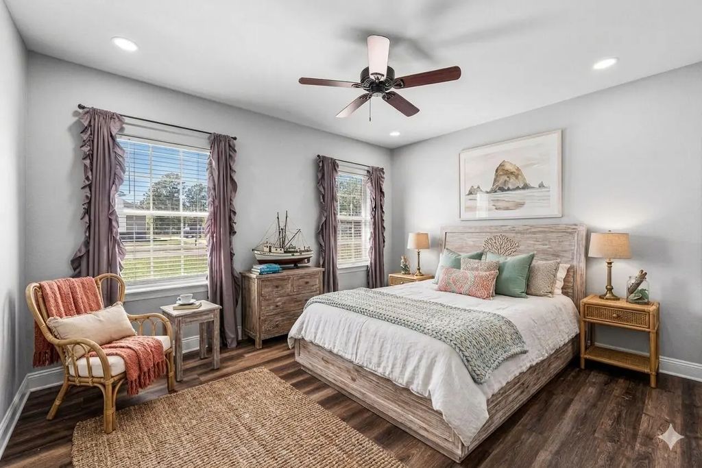 27 of 76 - 492 E Club House Drive, Freeport, FL