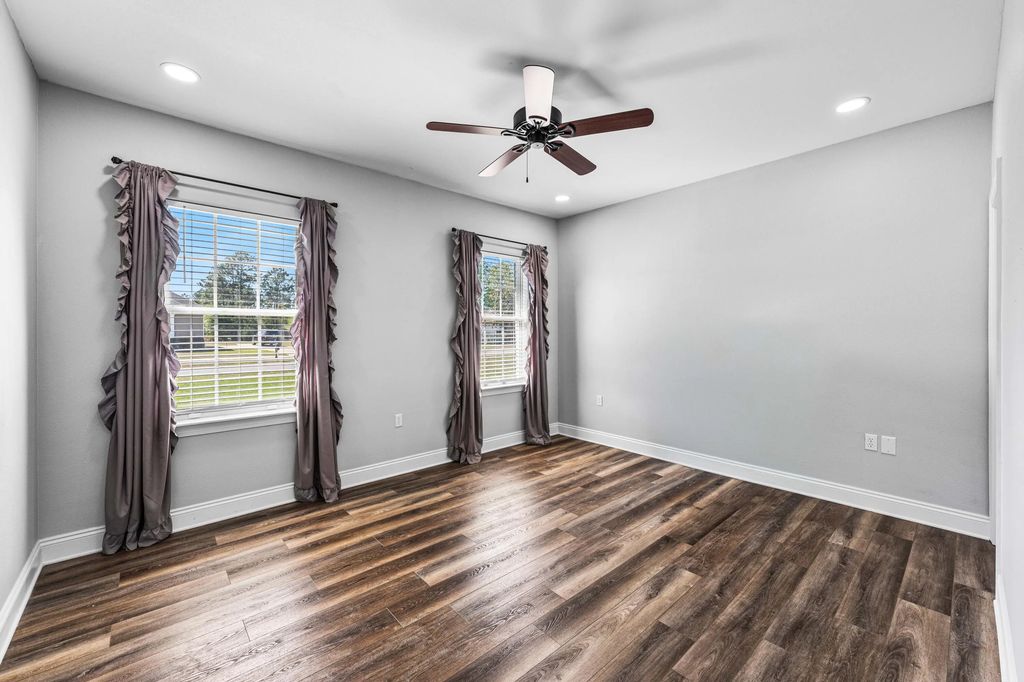 28 of 76 - 492 E Club House Drive, Freeport, FL