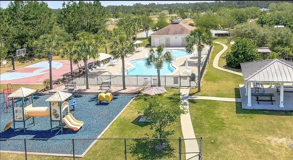 74 of 76 - 492 E Club House Drive, Freeport, FL