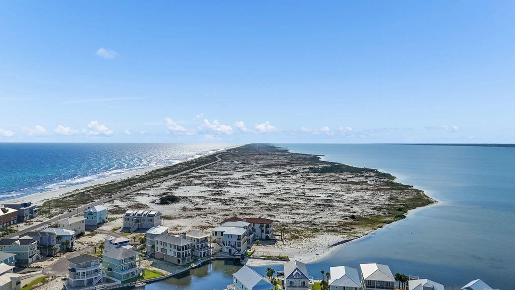 7303 Spinnaker Court, Navarre