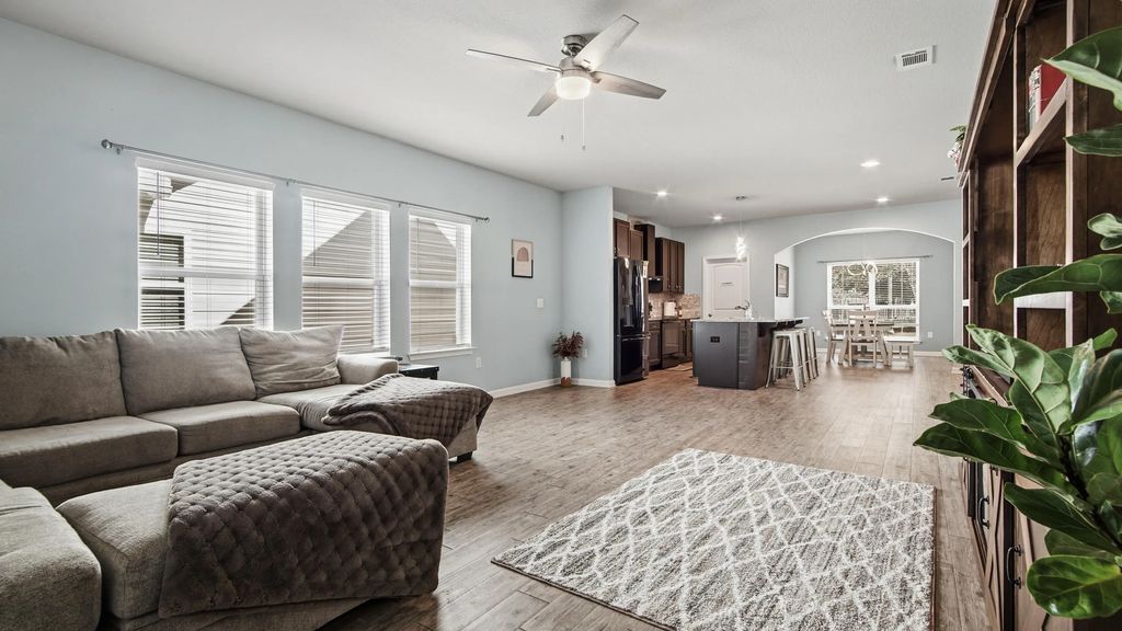 13 of 40 - 426 Fanny Ann Way, Freeport, FL