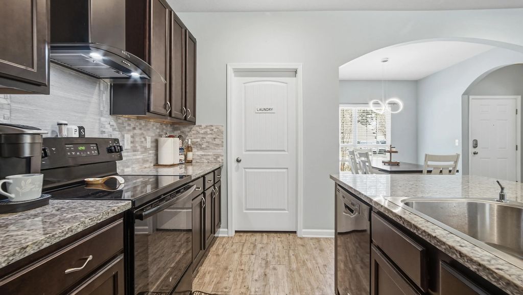 6 of 40 - 426 Fanny Ann Way, Freeport, FL