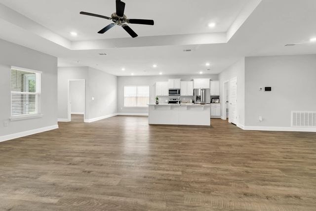 Photo of Listing #1010338