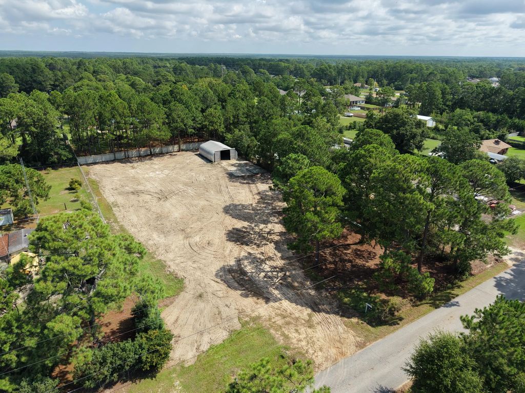 9138 Quail Roost Drive, Navarre