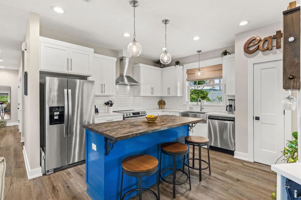 9 of 38 - 307 S Vestavia Street, Panama City Beach, FL