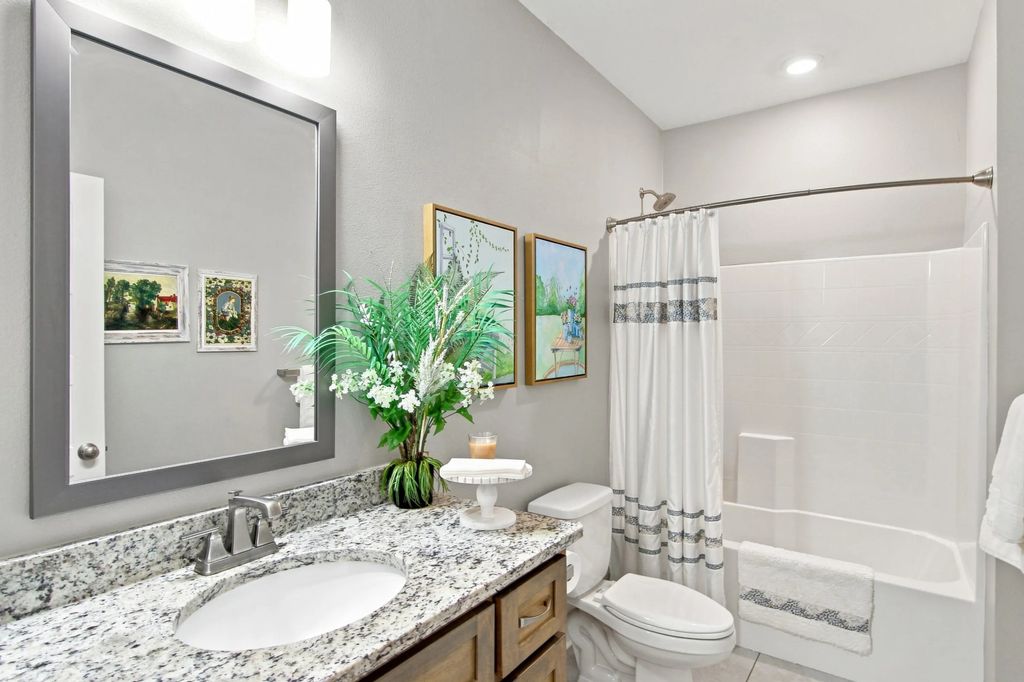 29 of 57 - 190 Tournament Lane, Freeport, FL