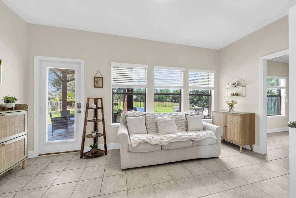 11 of 68 - 163 Camellia Court, Freeport, FL
