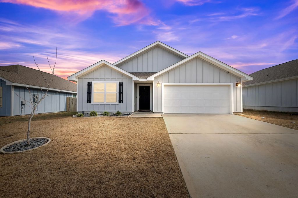 211 Laurel Hill Street, Crestview
