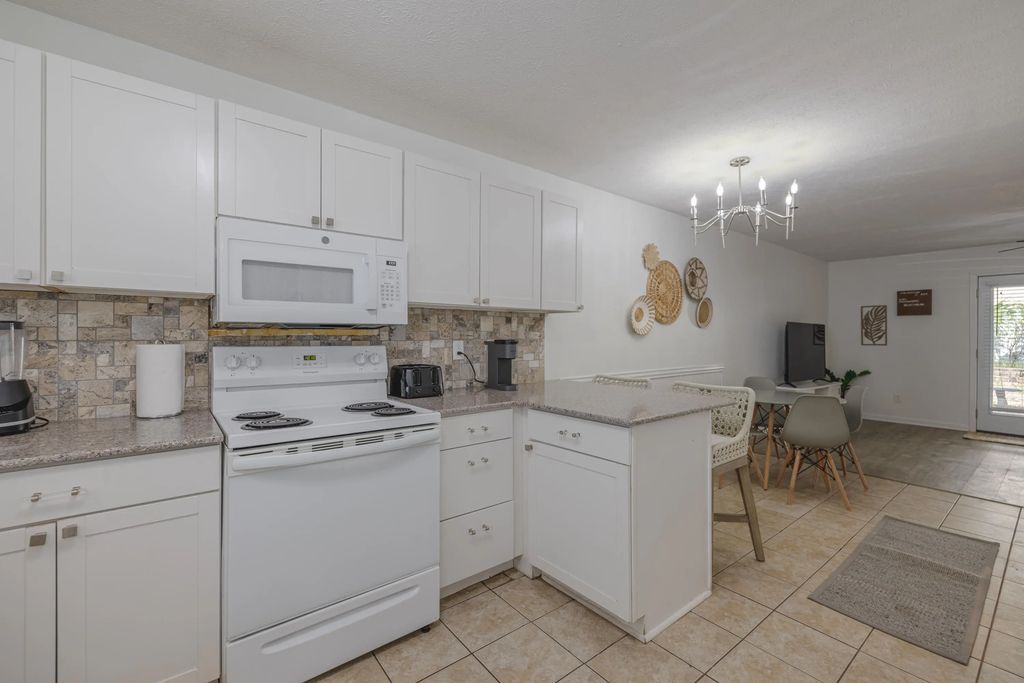 10 of 59 - 640 W Caladium Circle C, Panama City Beach, FL