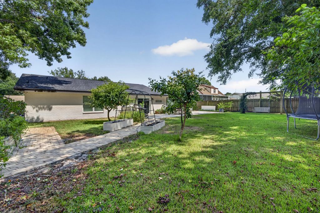 11 of 59 - 403 Spring Lane, Destin, FL
