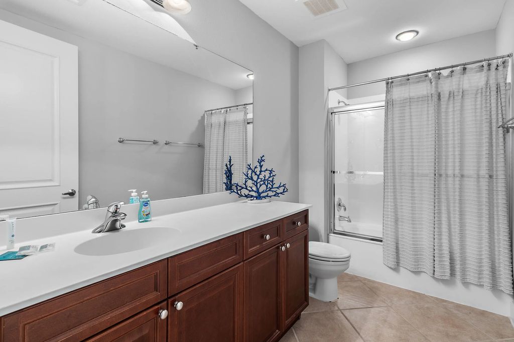 38 of 52 - 725 Gulf Shore Drive Unit 801a, Destin, FL