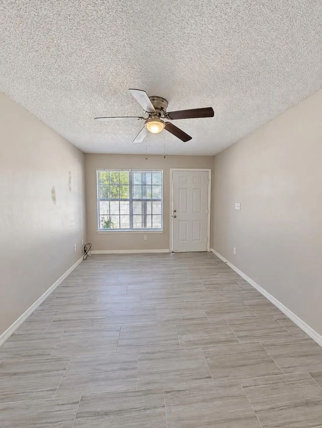 Photo of Listing #1010223