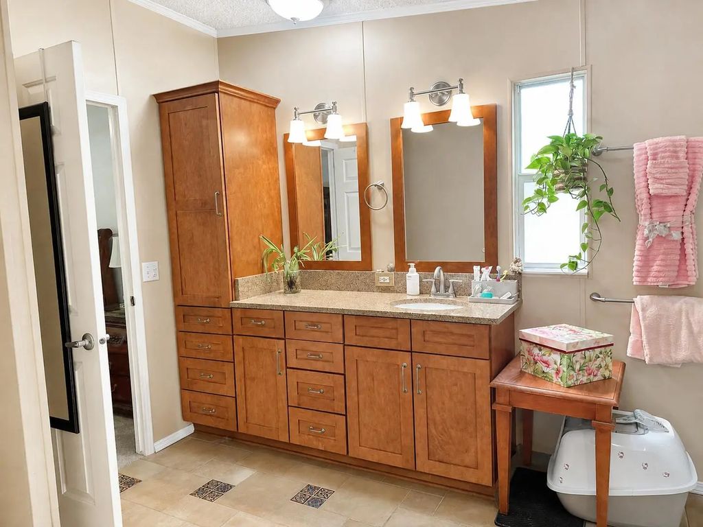 17 of 33 - 143 Anchor Road, Freeport, FL