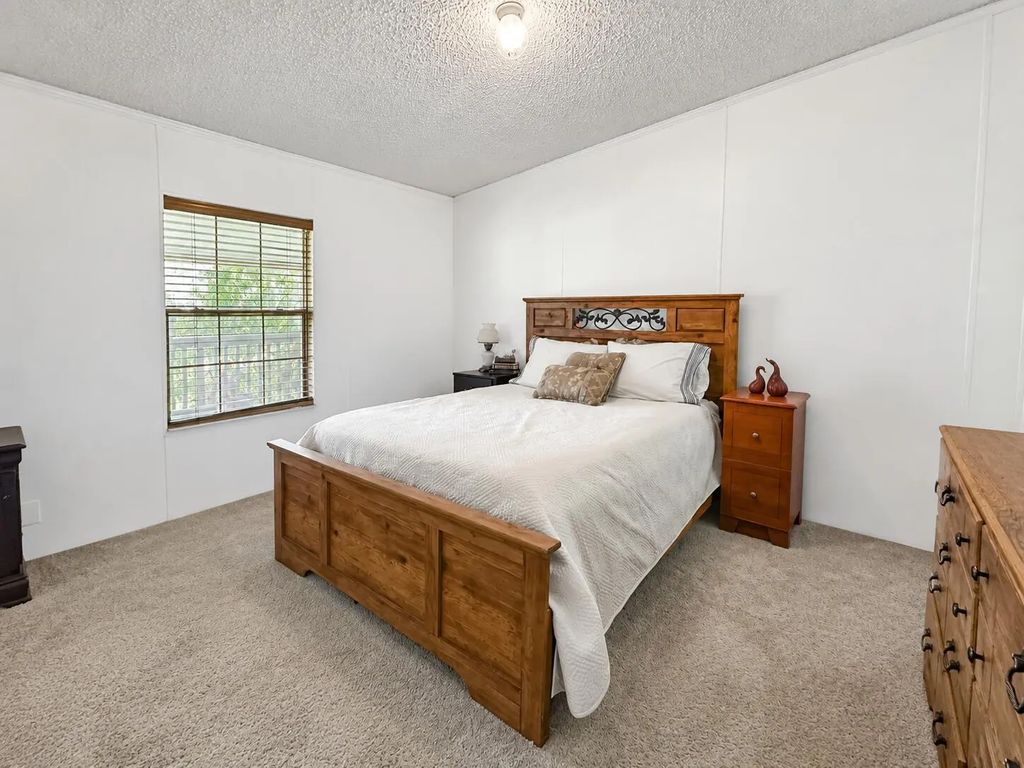21 of 33 - 143 Anchor Road, Freeport, FL