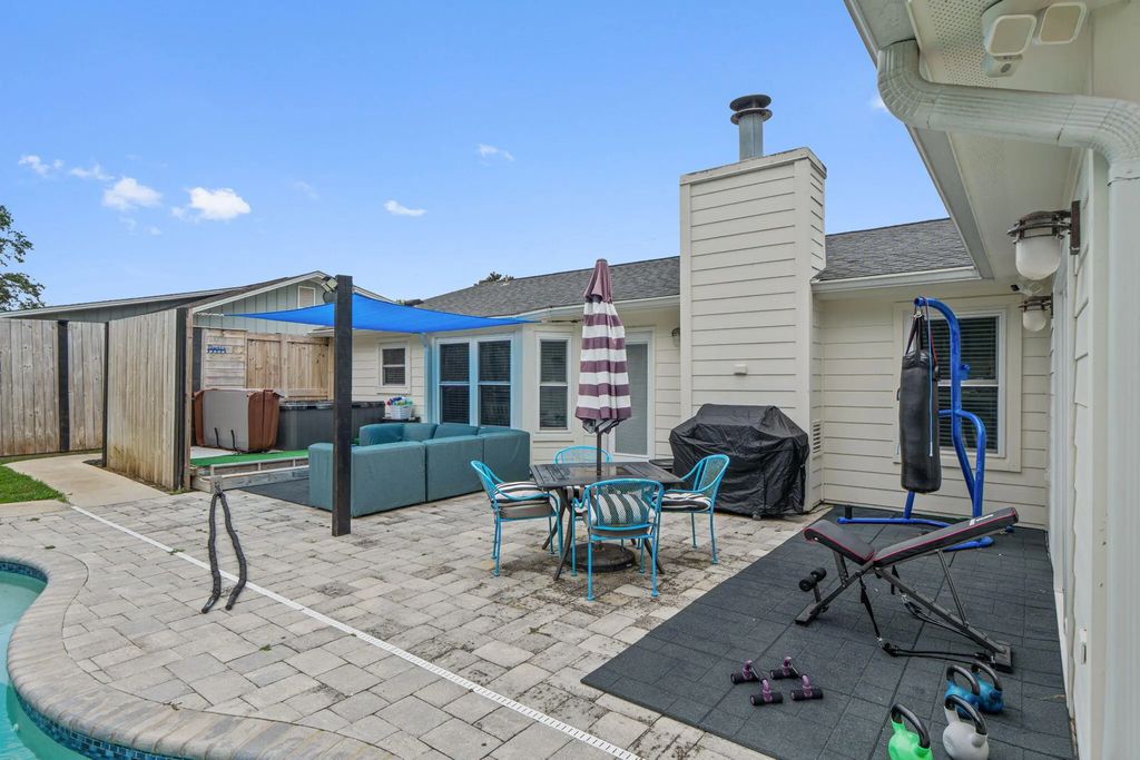 39 of 53 - 805 N Lakeside Drive, Destin, FL