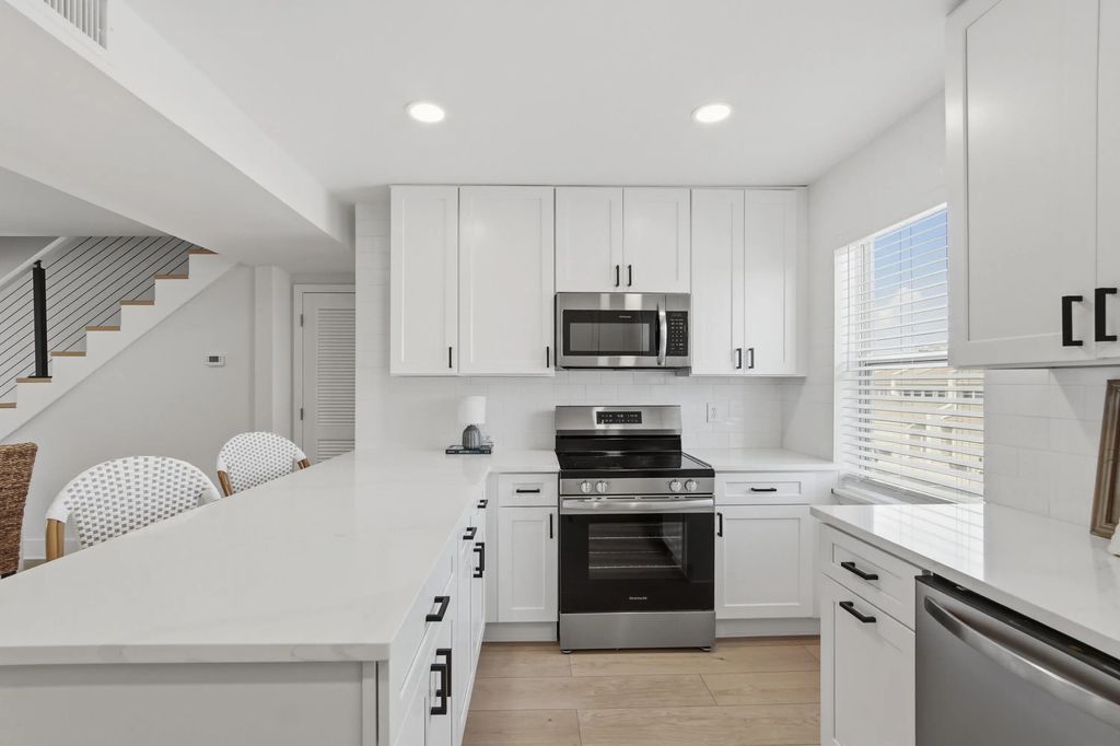 27 of 101 - 1656 Scenic Gulf Drive, Destin, FL