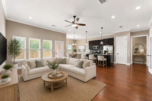 Photo of Listing #1010306