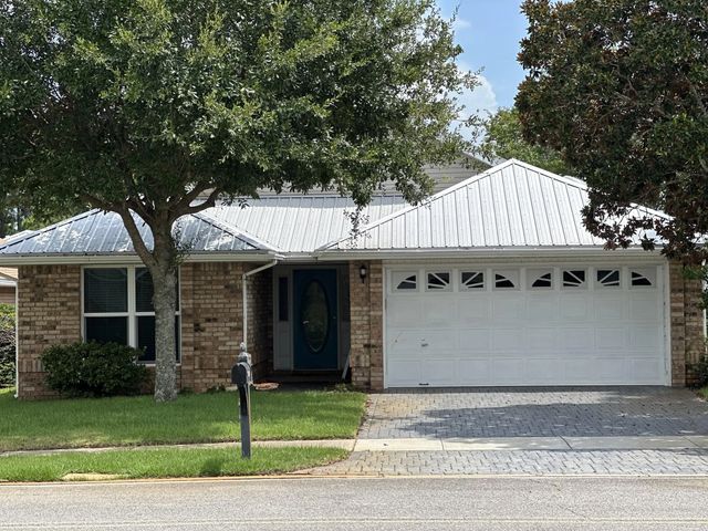 4666 Sunsail Circle, Destin