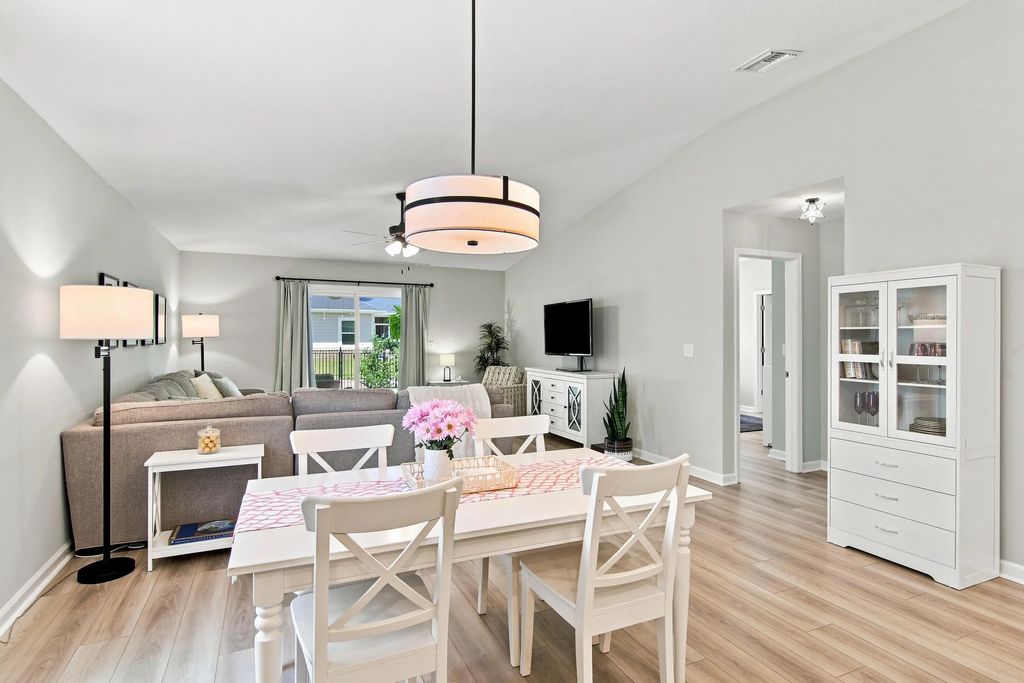 14 of 44 - 717 Riverwalk Circle, Freeport, FL