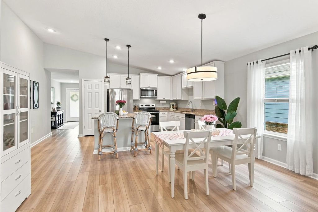 15 of 44 - 717 Riverwalk Circle, Freeport, FL