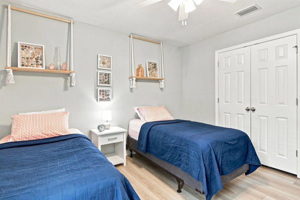 29 of 44 - 717 Riverwalk Circle, Freeport, FL