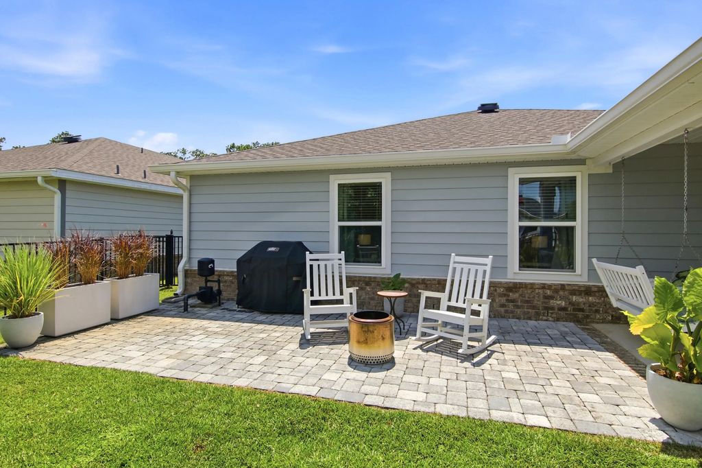 35 of 44 - 717 Riverwalk Circle, Freeport, FL