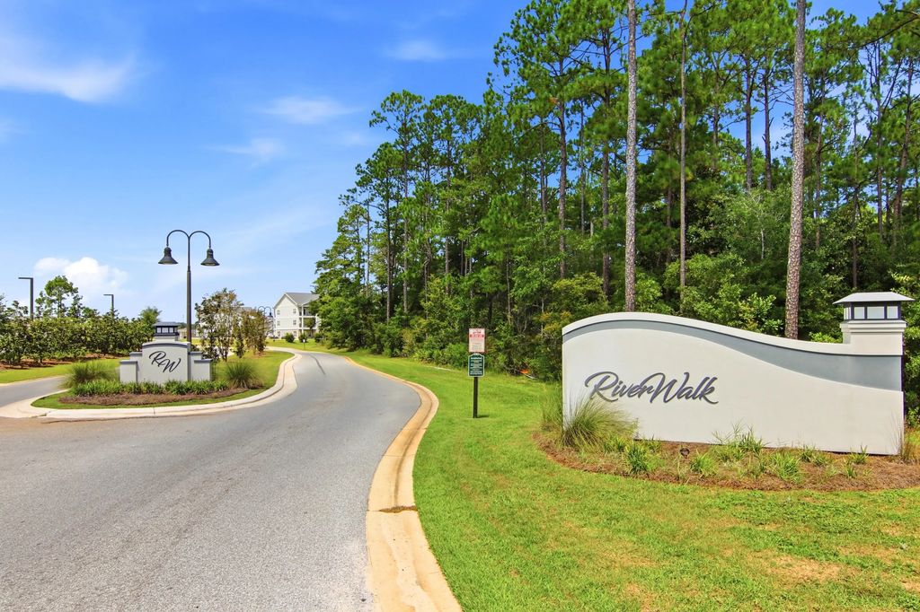 44 of 44 - 717 Riverwalk Circle, Freeport, FL