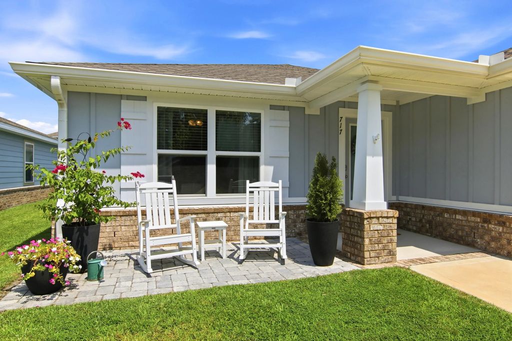 5 of 44 - 717 Riverwalk Circle, Freeport, FL