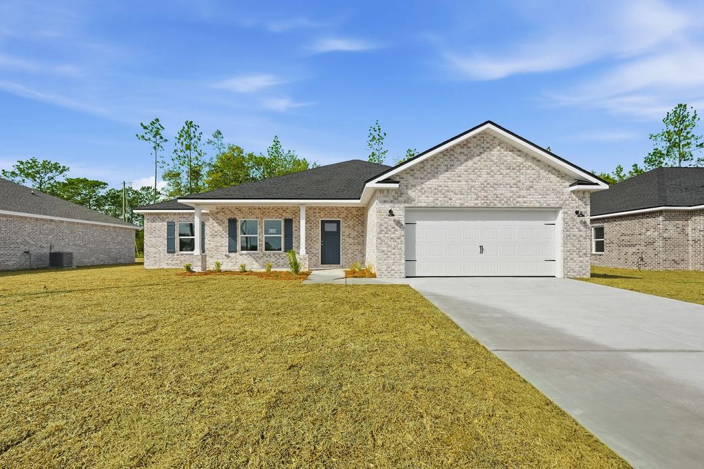 105 Fairway Drive, Crestview