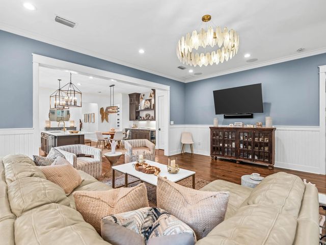 Photo of Listing #1010351