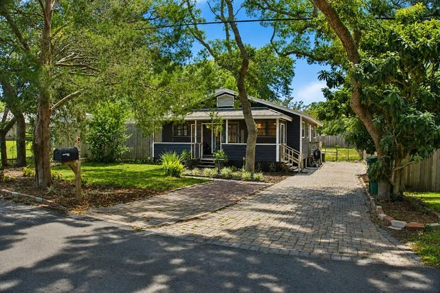 Photo of Listing #1010336