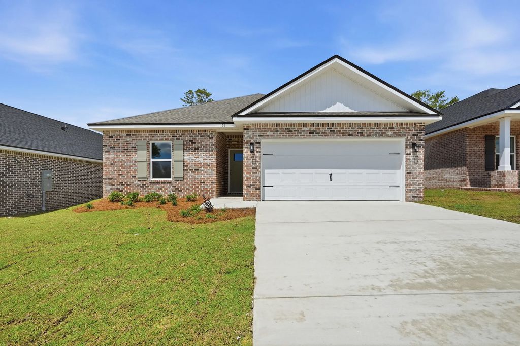 80 Spooner Street, DeFuniak Springs