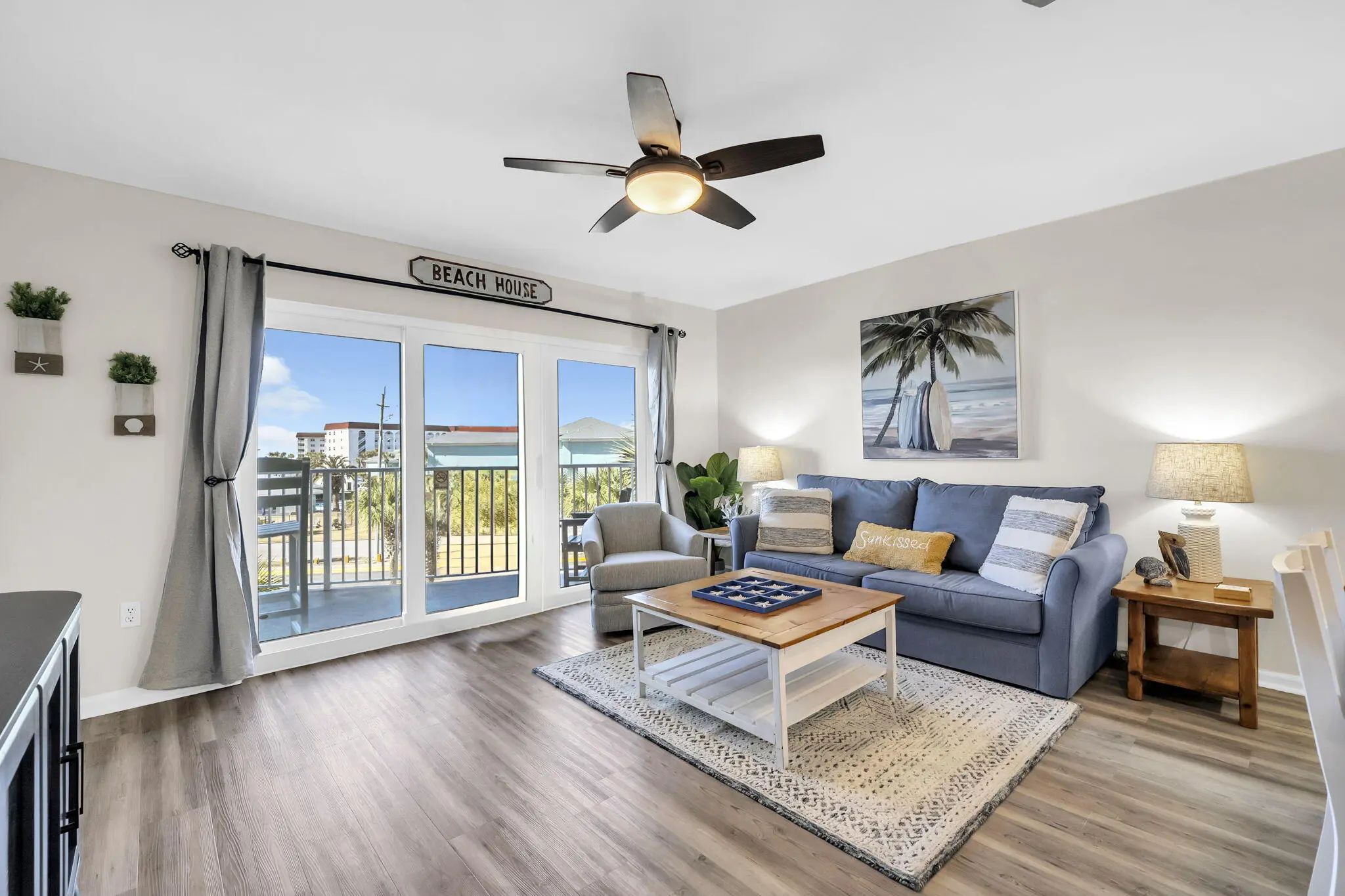 Photo of Listing #1010422