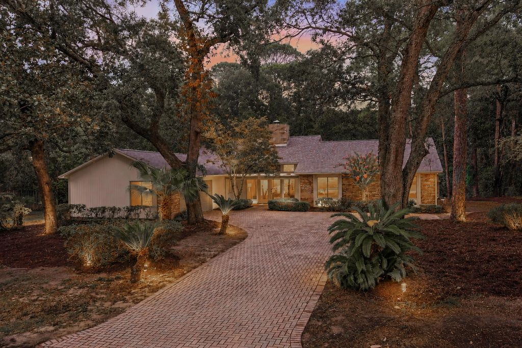 1307 Windward Circle, Niceville