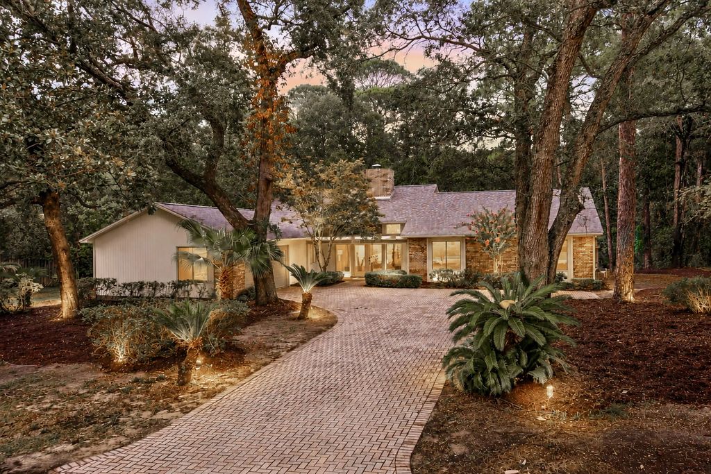 1307 Windward Circle, Niceville